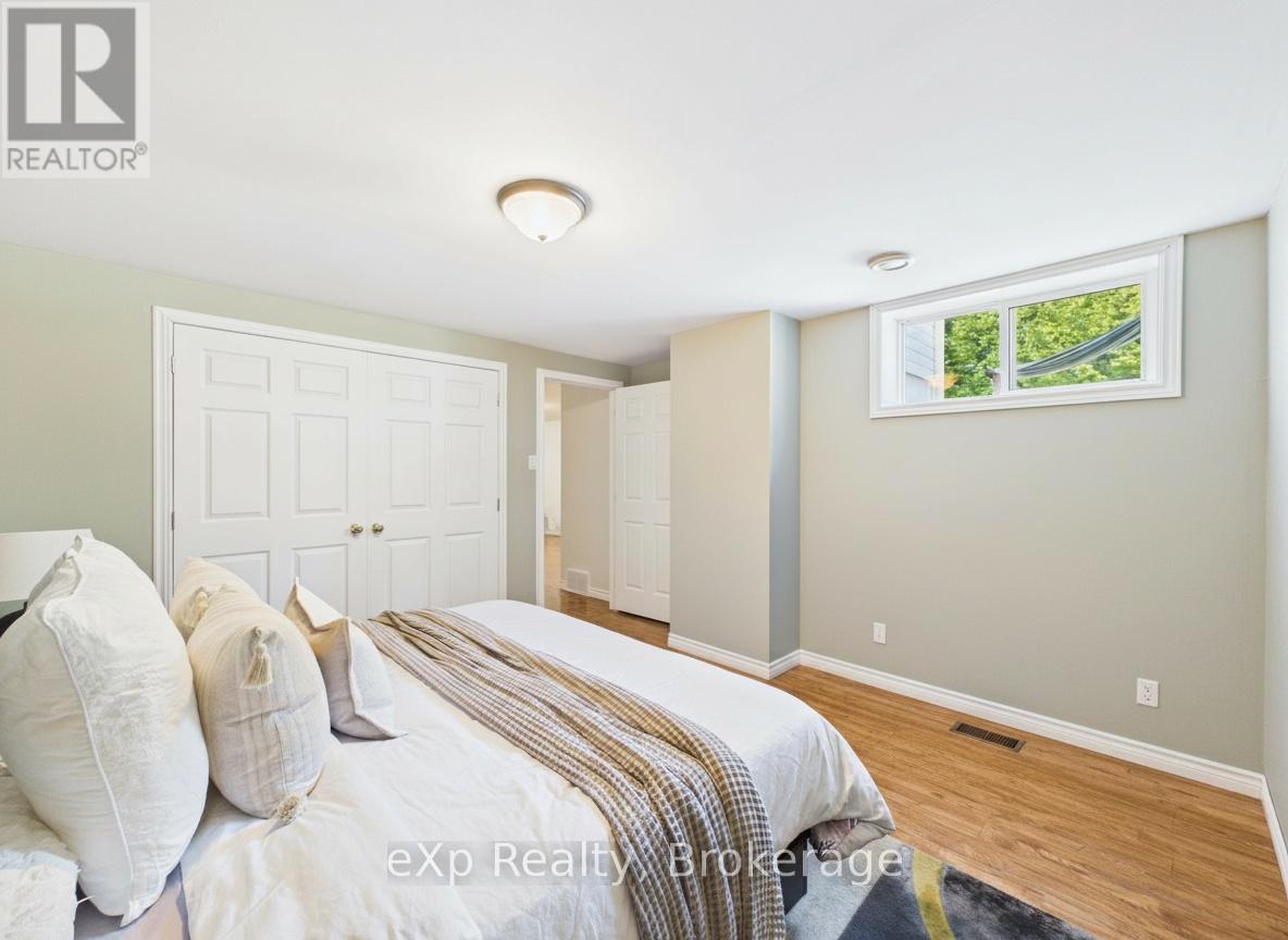 513 CREEKWOOD DRIVE - 31