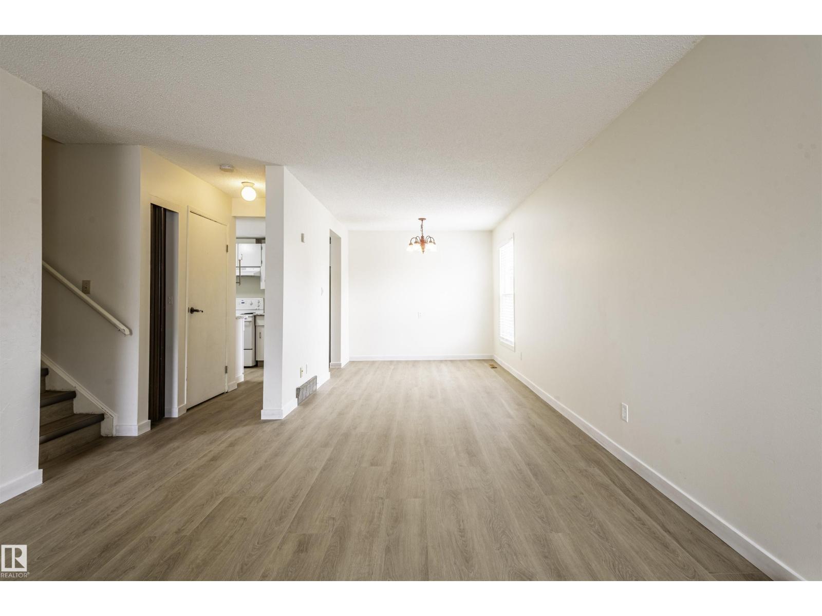 18439 66 AV NW - 16