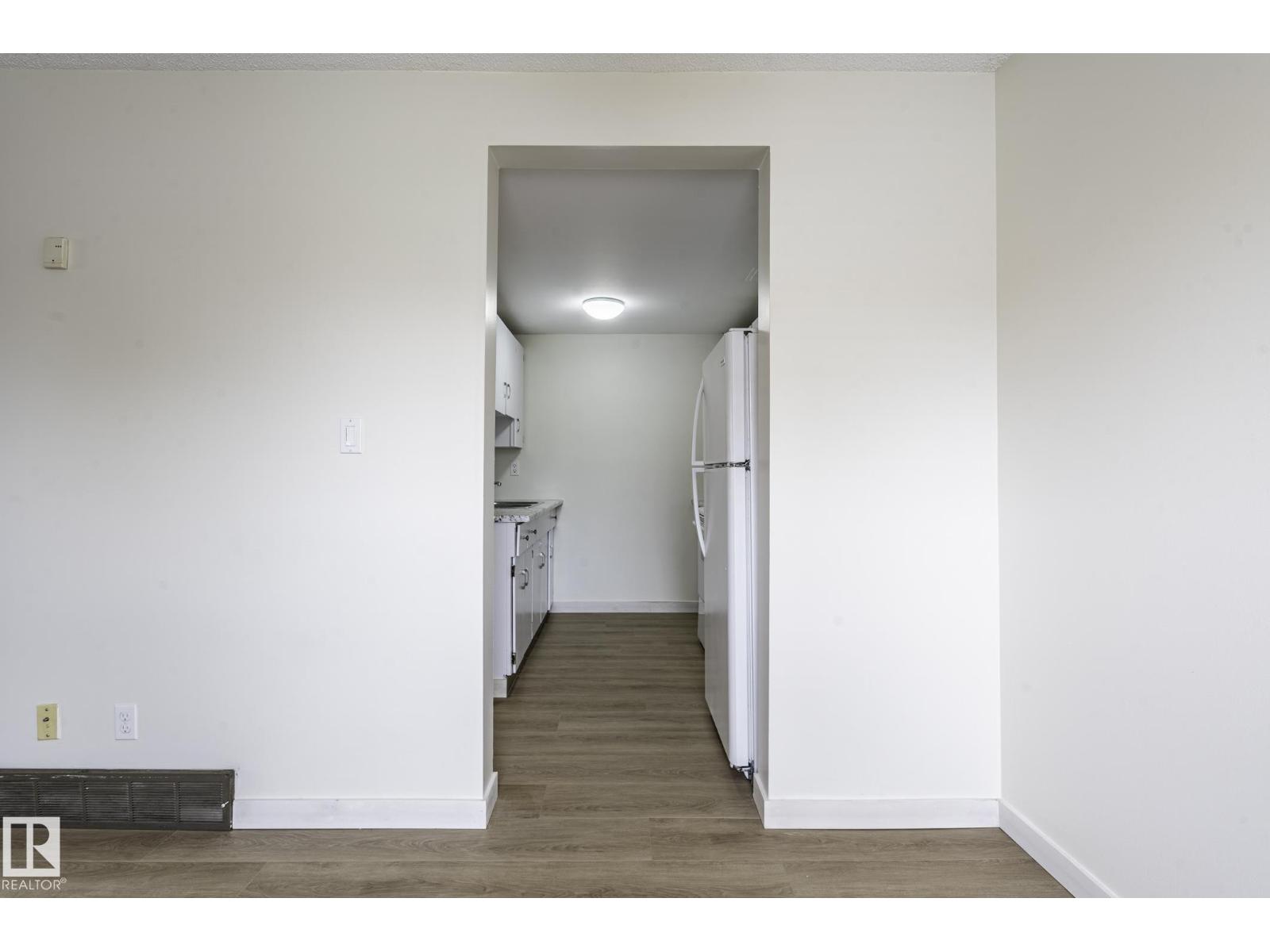 18439 66 AV NW - 19