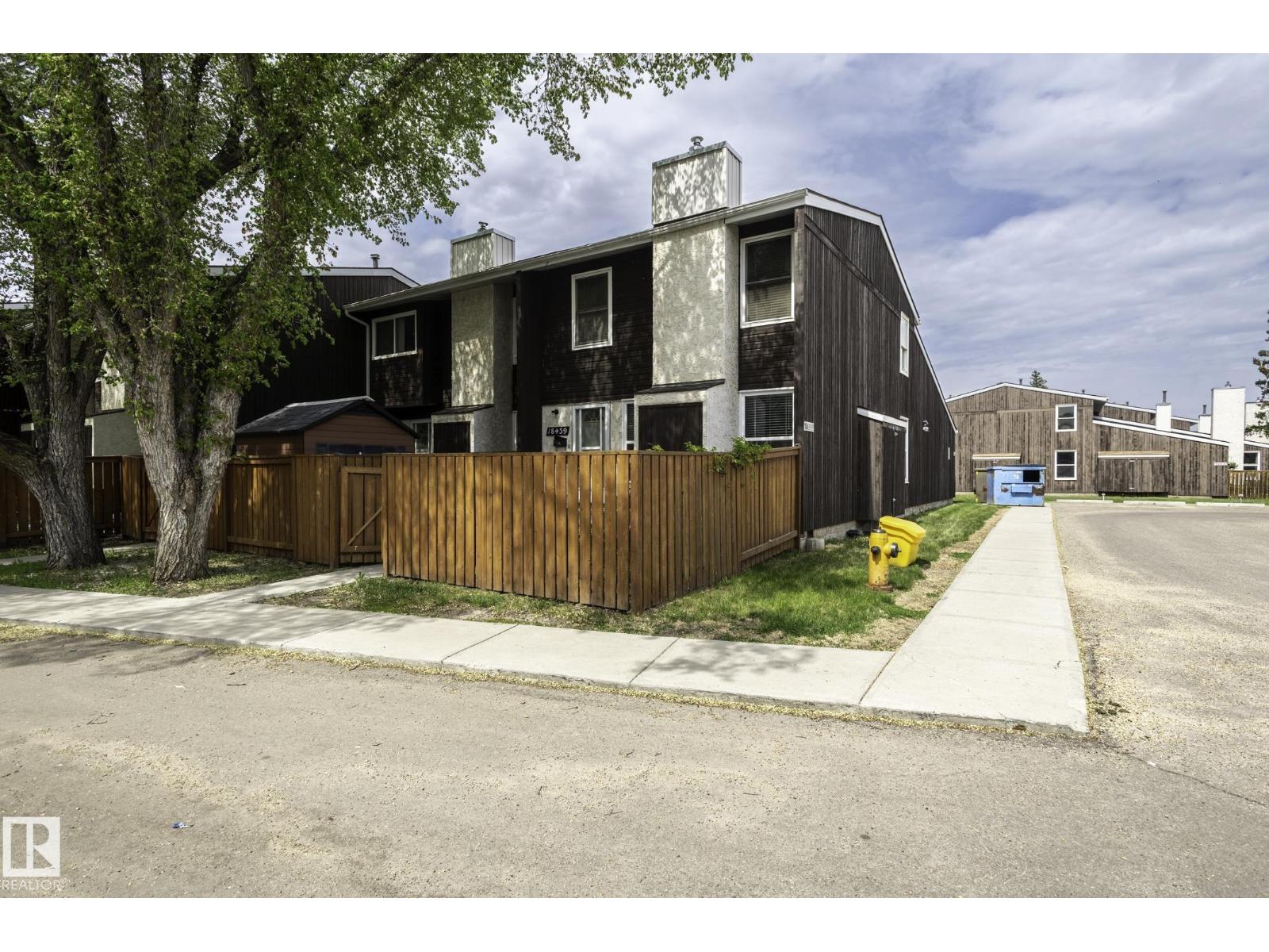 18439 66 AV NW - Image 2