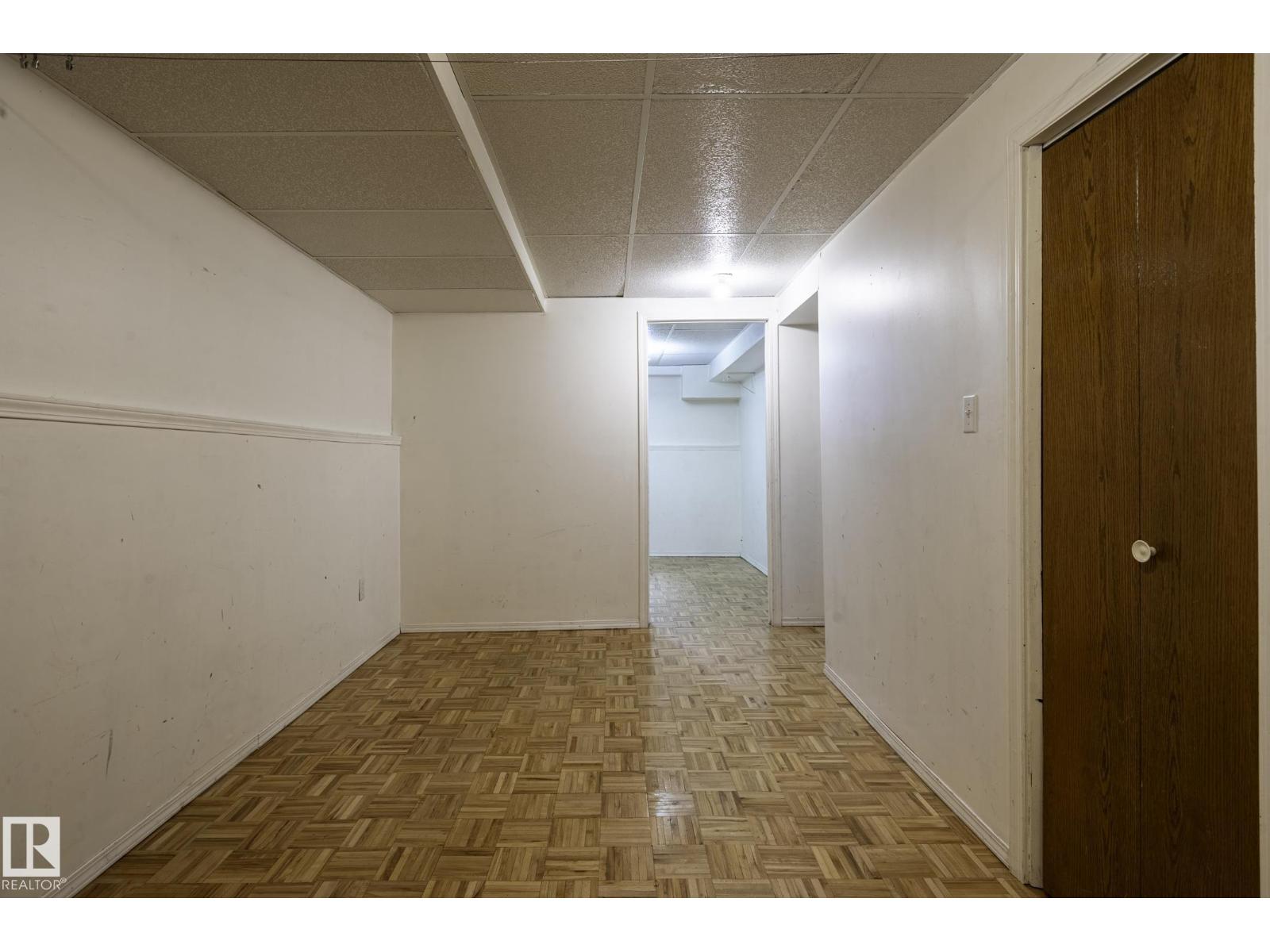 18439 66 AV NW - 45