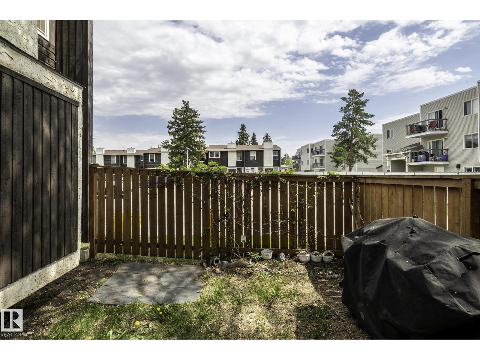 18439 66 AV NW - 51
