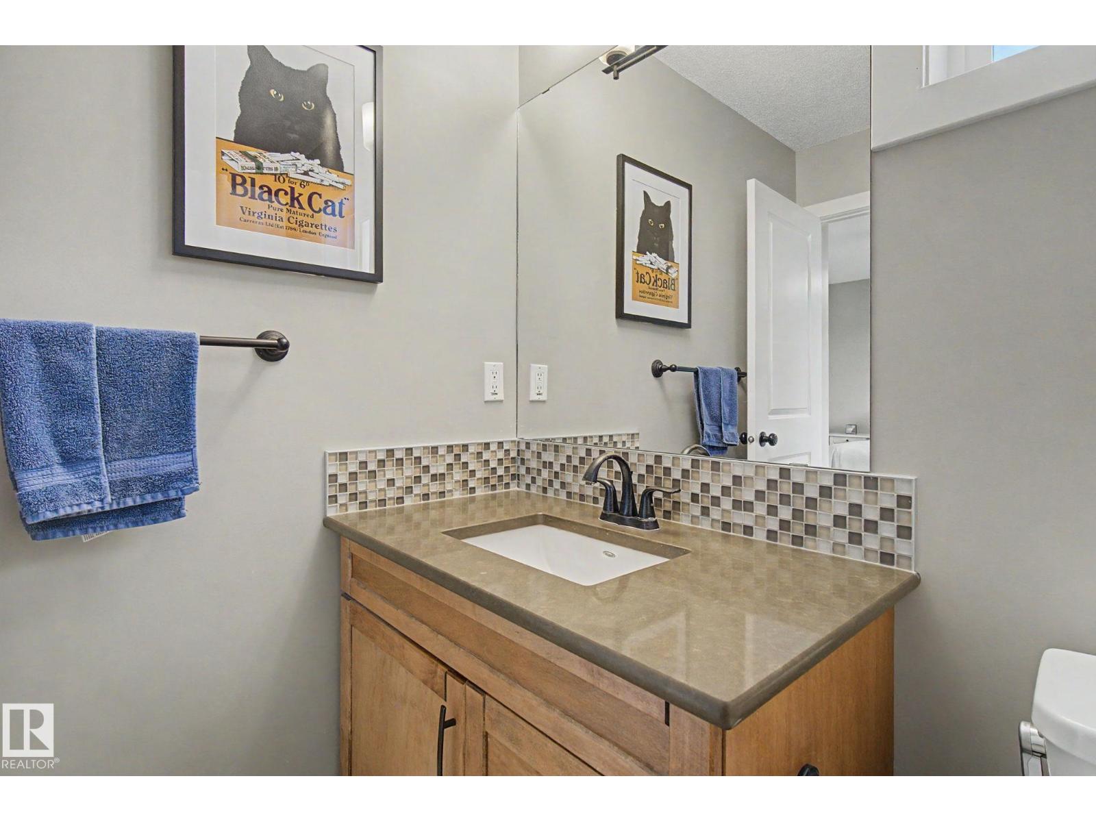 9704 221 ST NW - 33