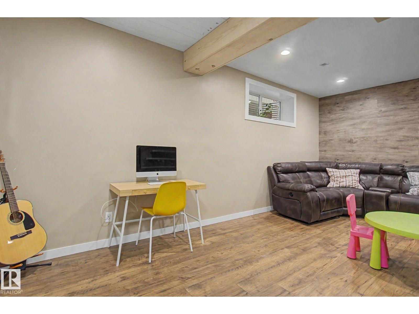 9704 221 ST NW - 34