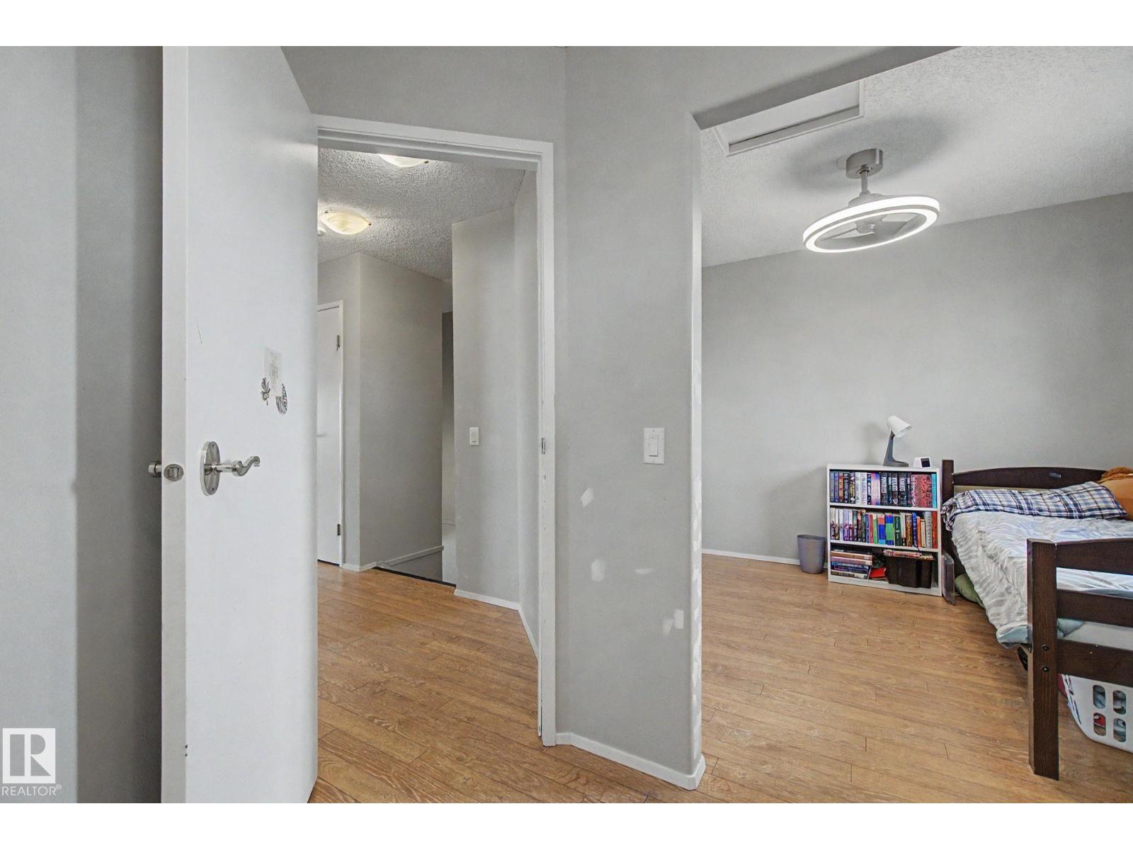 #141 5 ABERDEEN WY - 24
