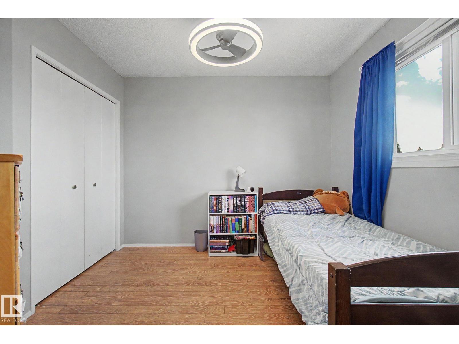 #141 5 ABERDEEN WY - 25