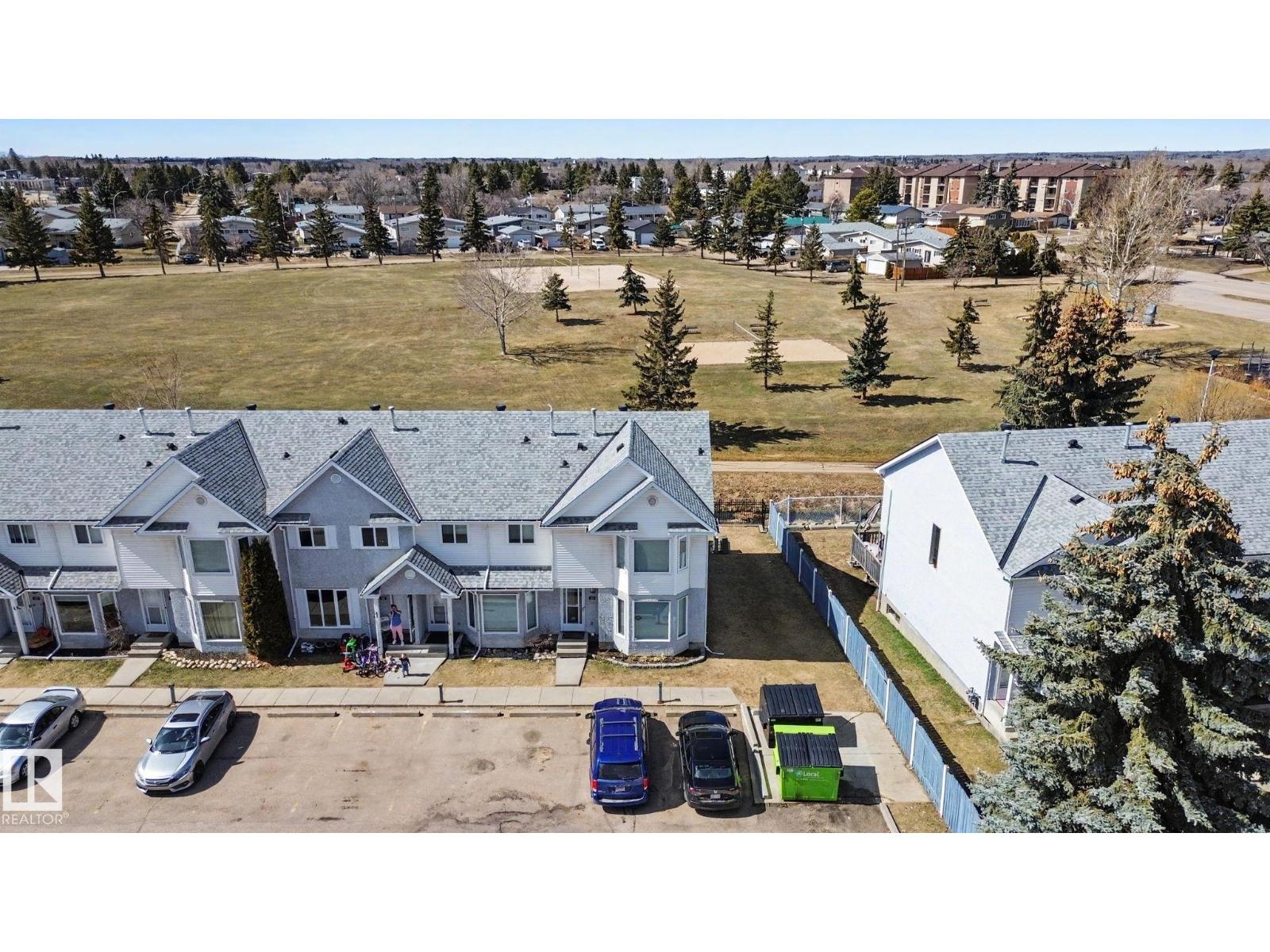 #141 5 ABERDEEN WY - 42