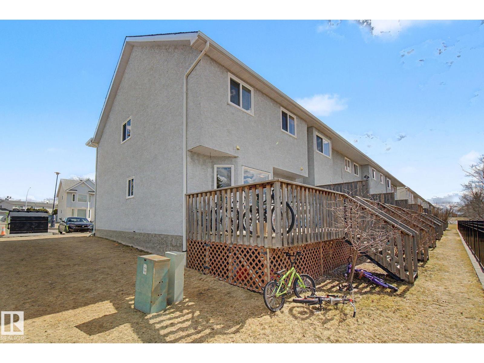 #141 5 ABERDEEN WY - 47