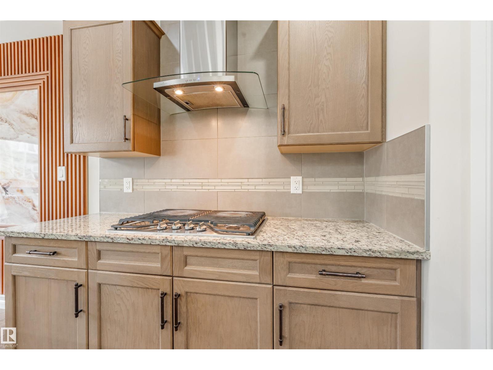 5907 19 AV SW - 15