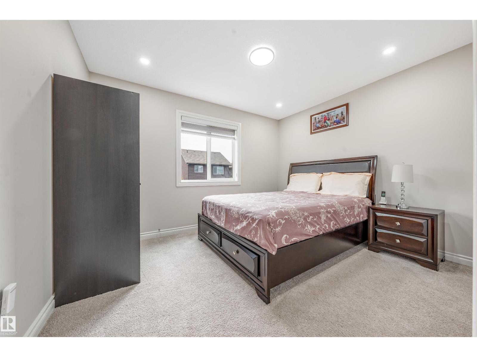 5907 19 AV SW - 31