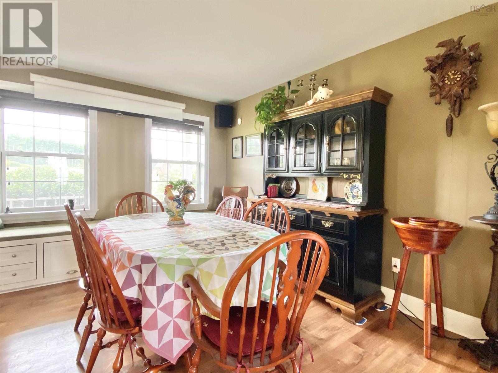 697 Belmont Road - 16