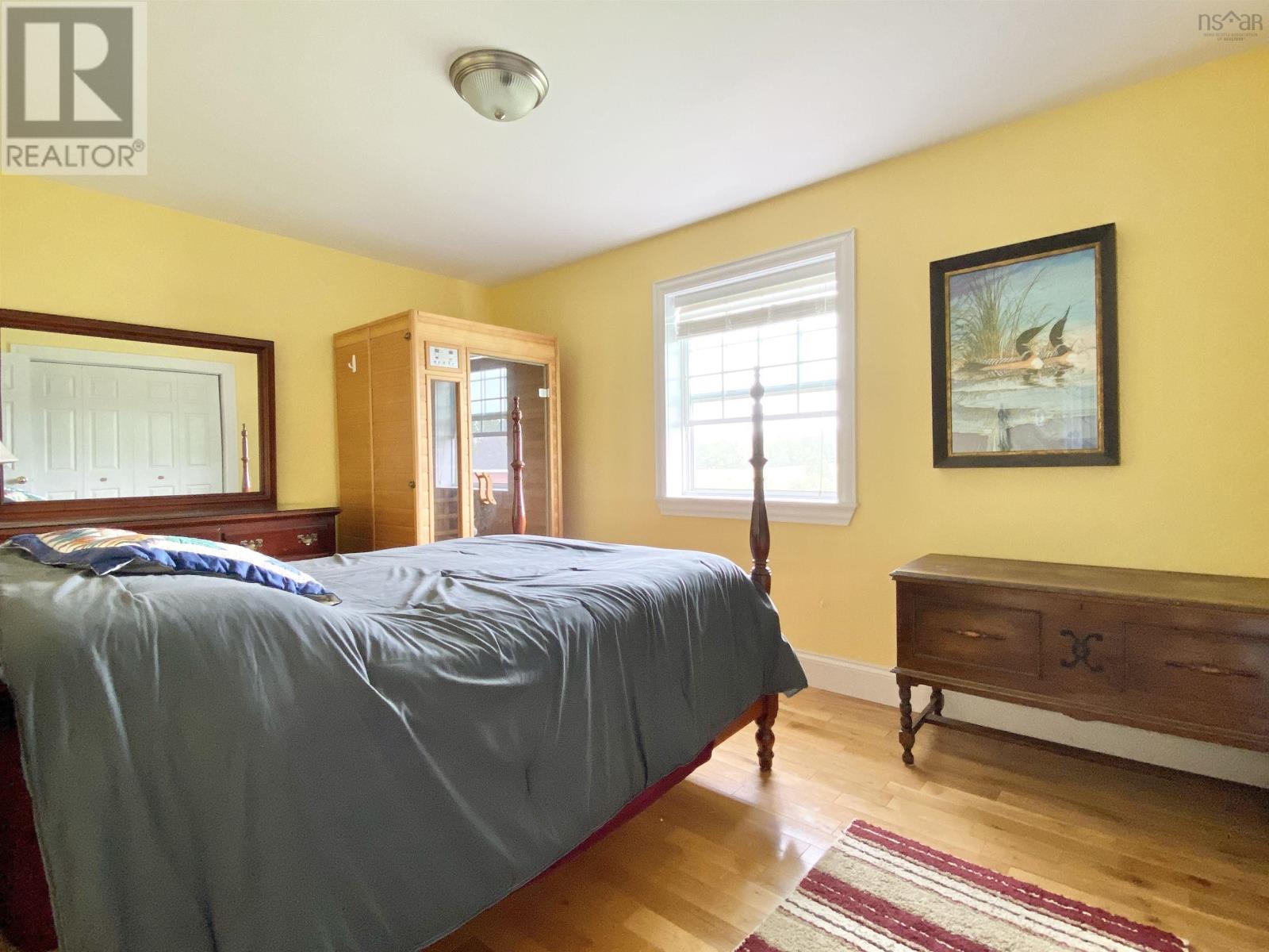 697 Belmont Road - 27