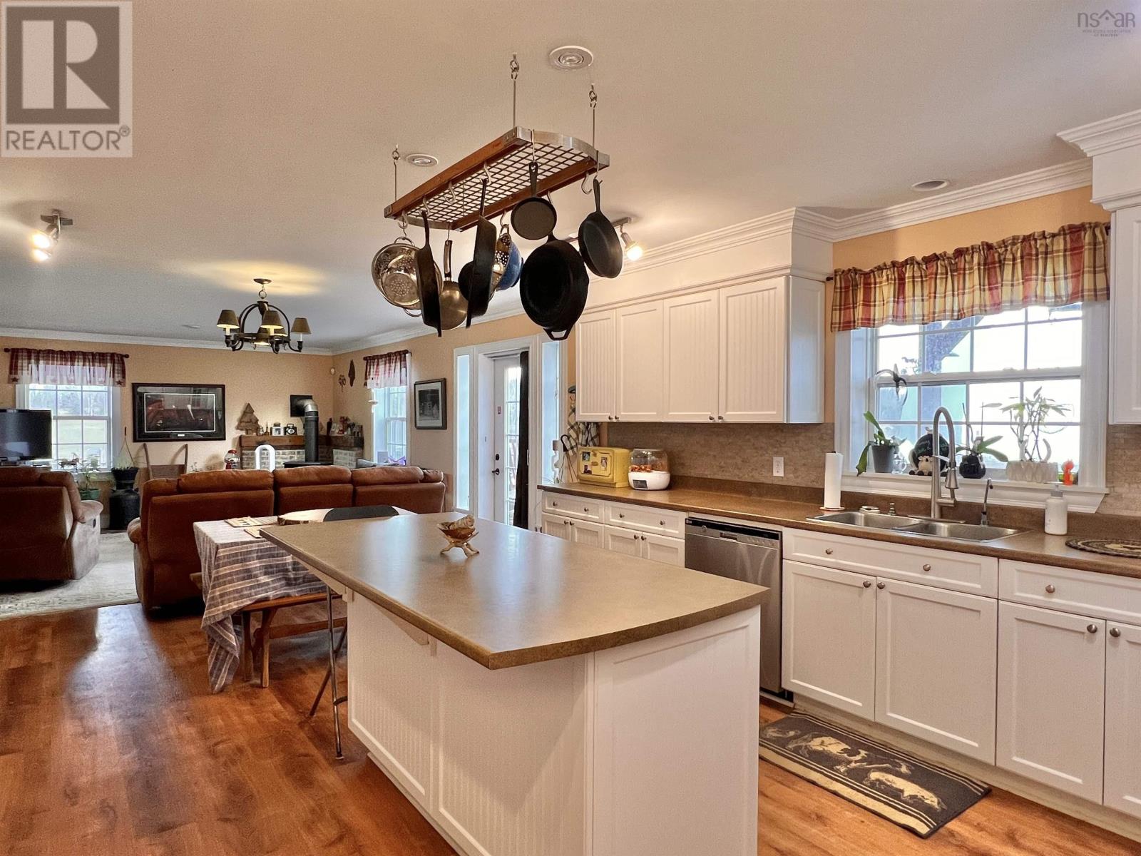 697 Belmont Road - 5