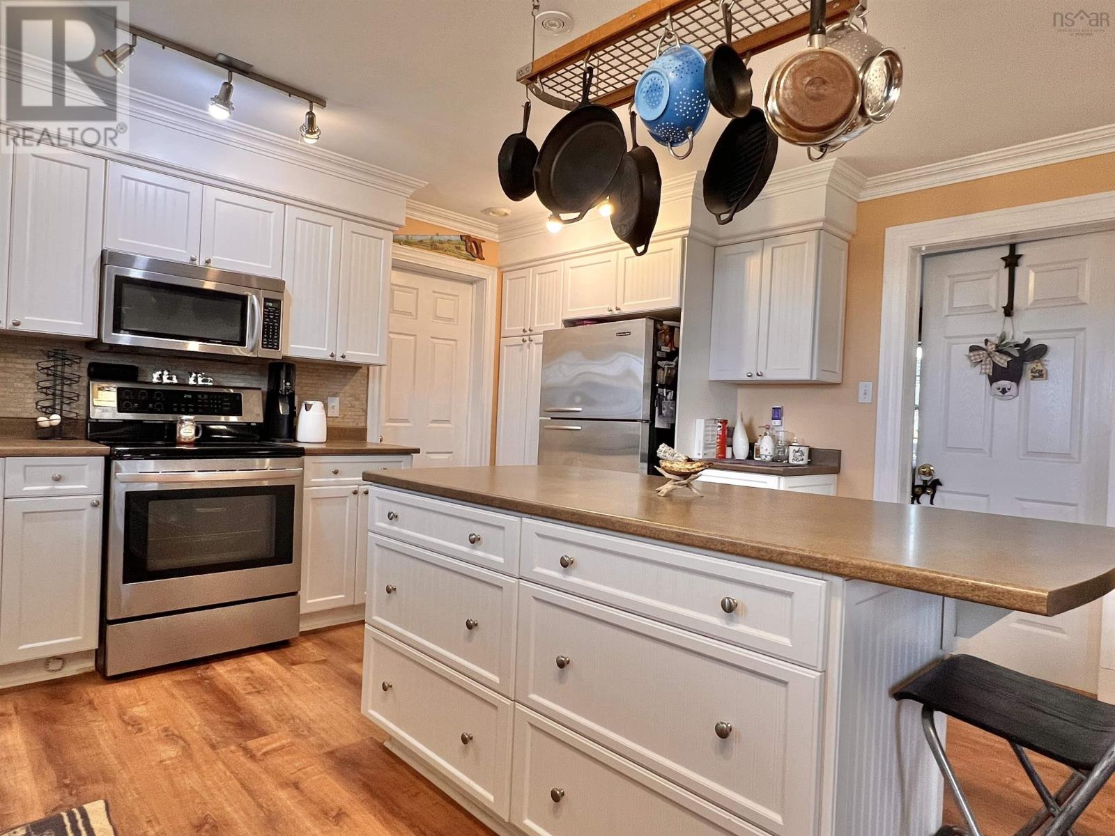 697 Belmont Road - 7