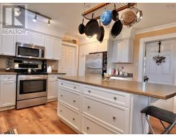 Foyer - 697 Belmont Road, Belmont, NS B0N2A0 Photo 7