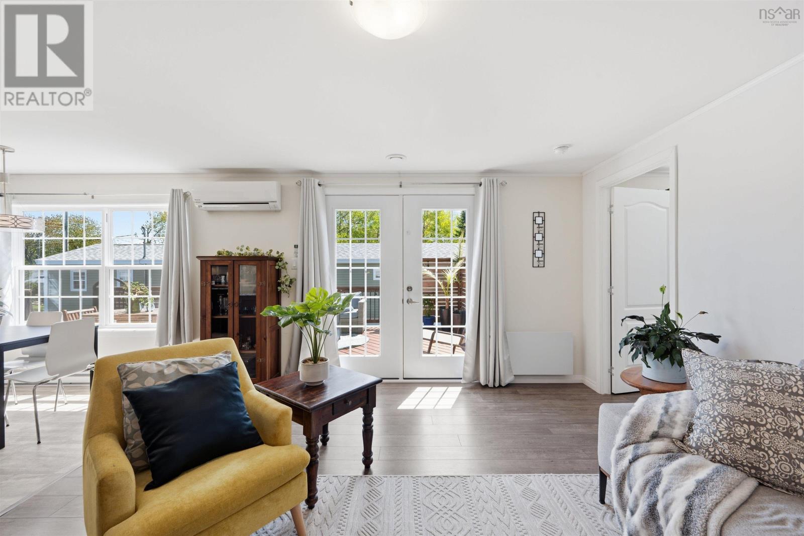 29 Seventh Street - 13