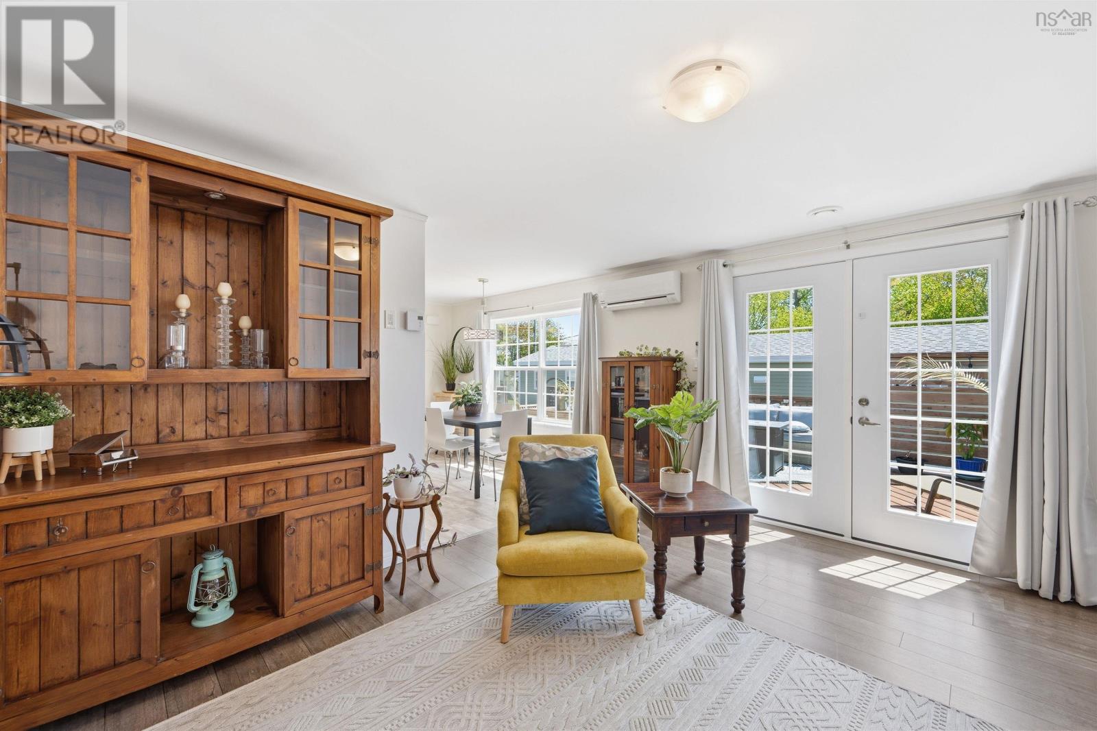 29 Seventh Street - 17