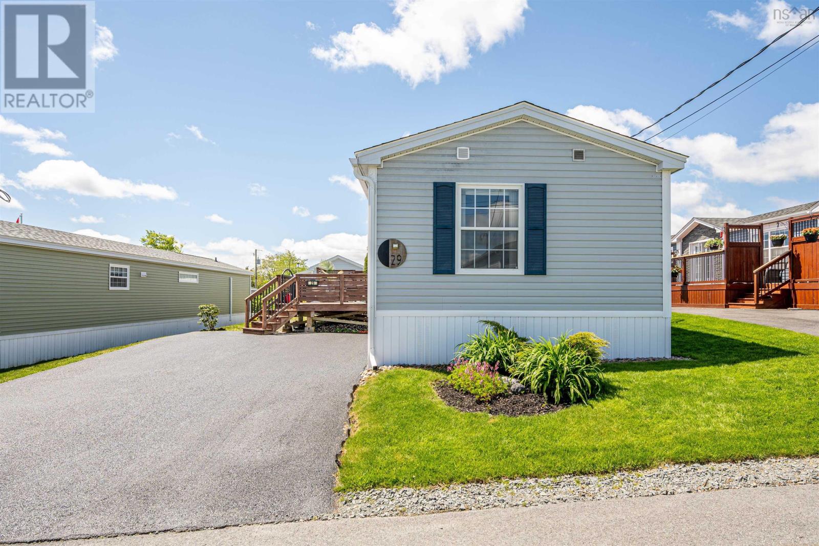 29 Seventh Street - Image 2