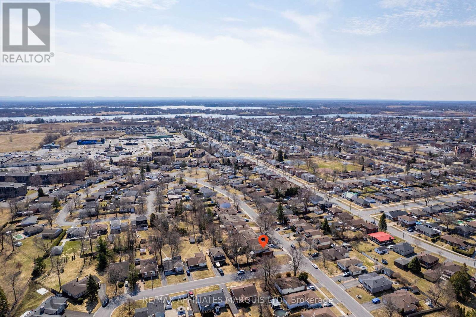 672 CHAMPLAIN DRIVE - 45