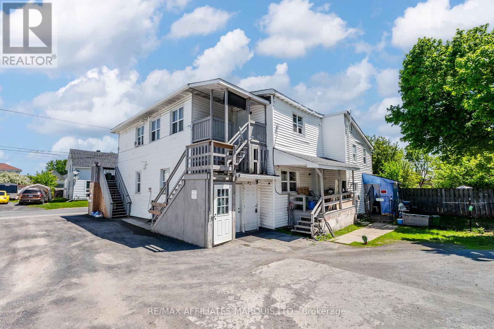 225 LOUISA STREET - 5