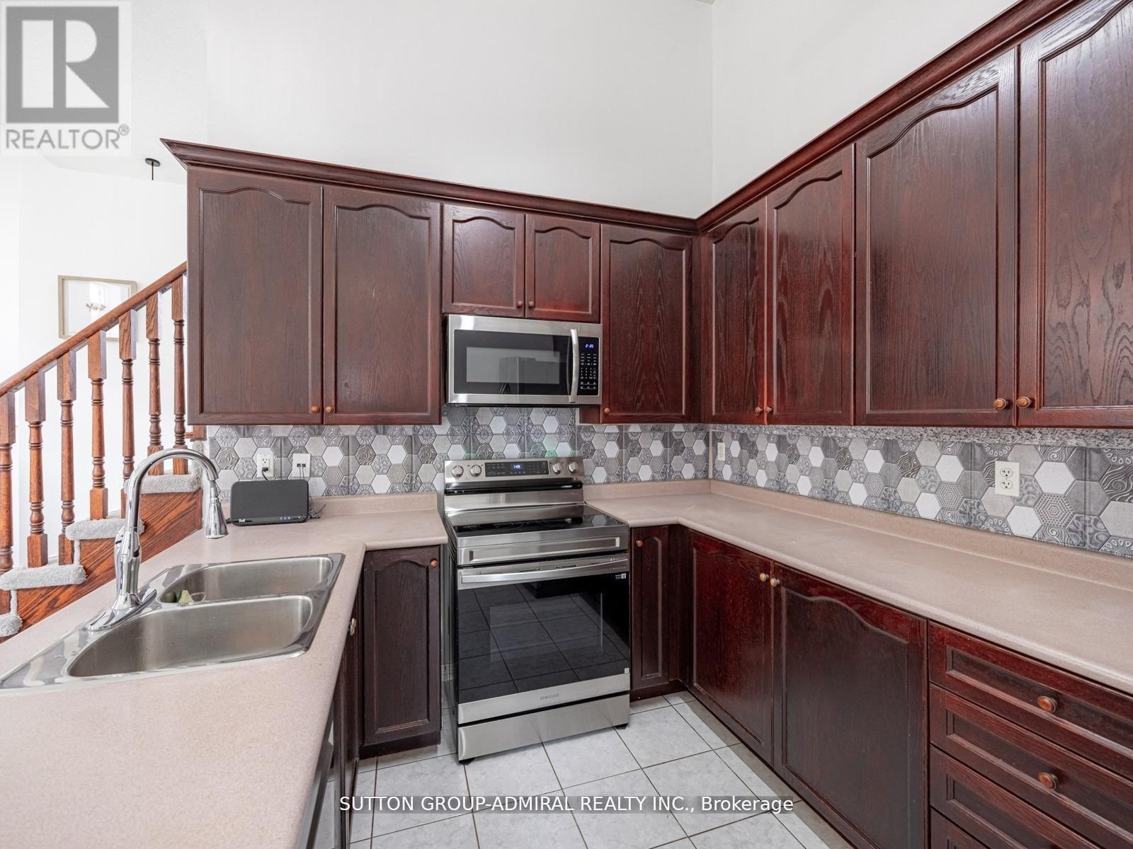 101 RIVER ROCK CRESCENT - 9