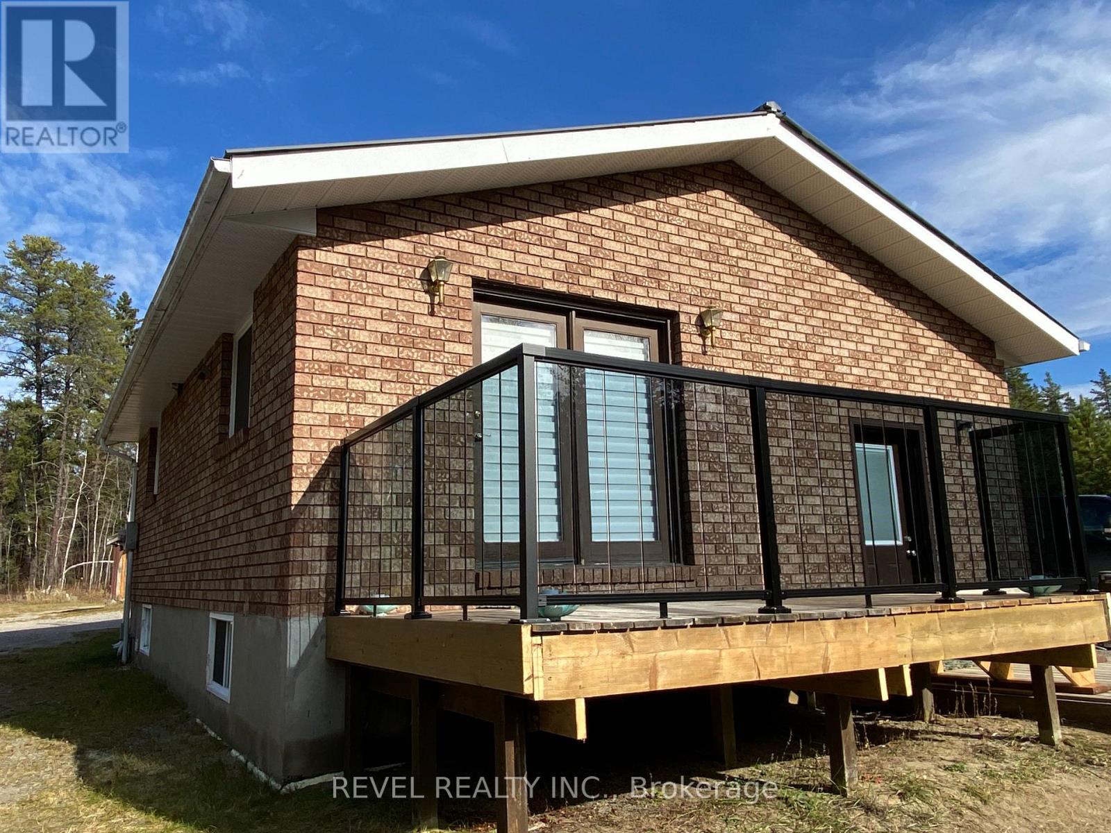 978 MUNICIPAL ROAD - 12