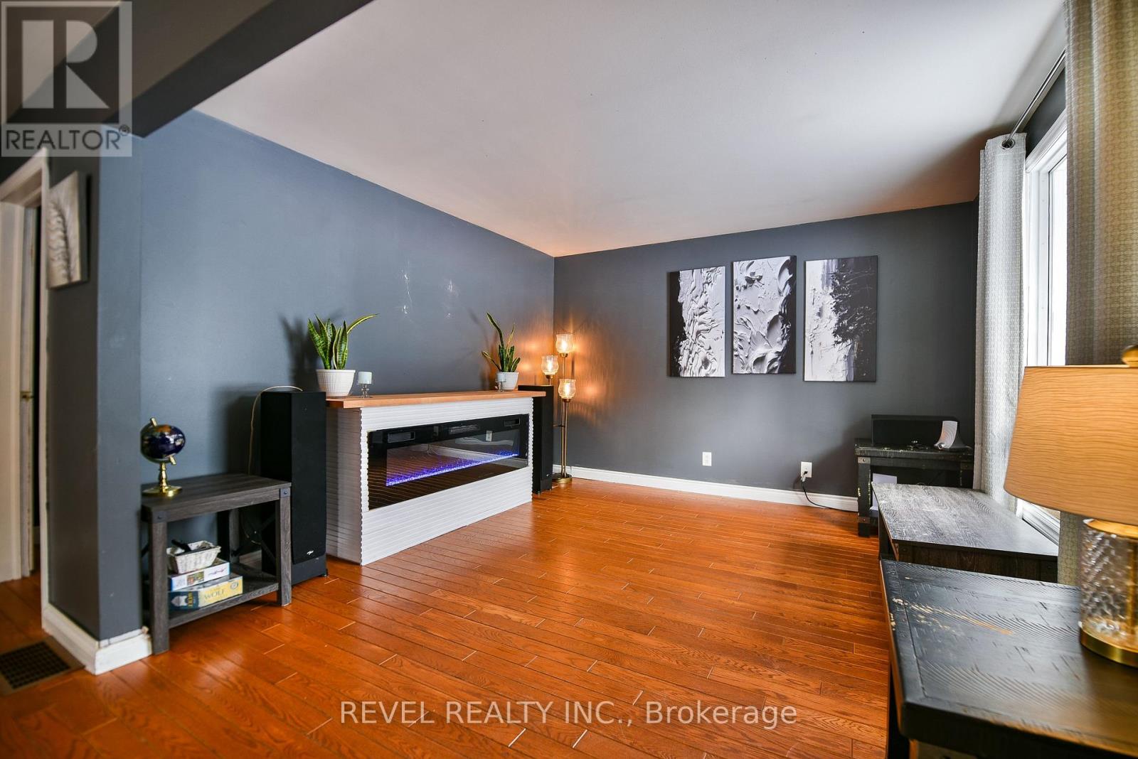978 MUNICIPAL ROAD - 23