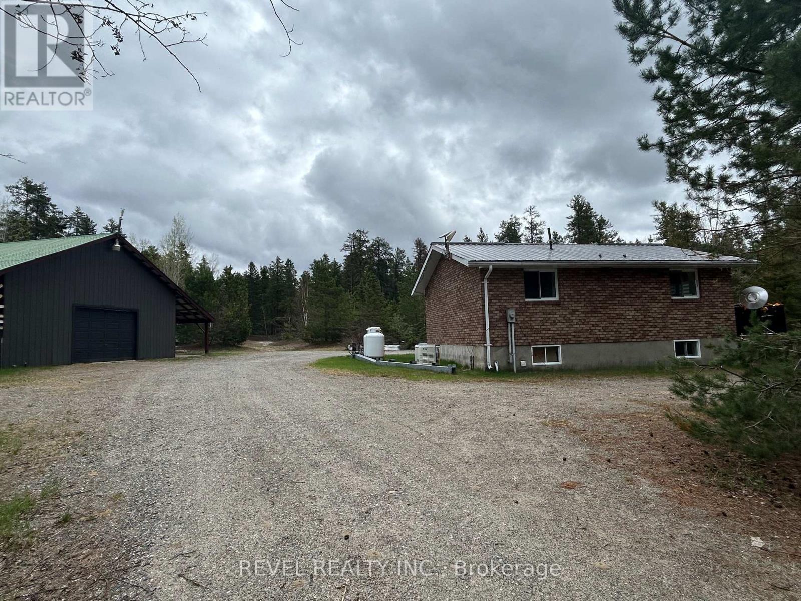 978 MUNICIPAL ROAD - 1
