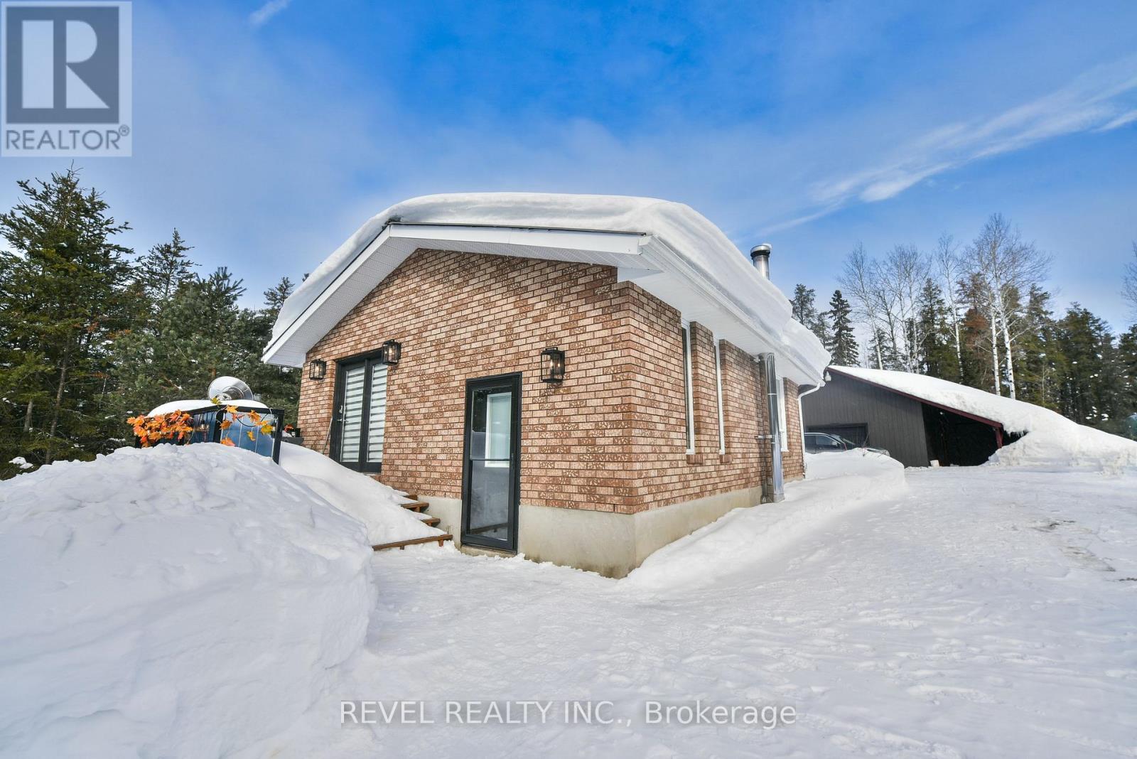 978 MUNICIPAL ROAD - 3