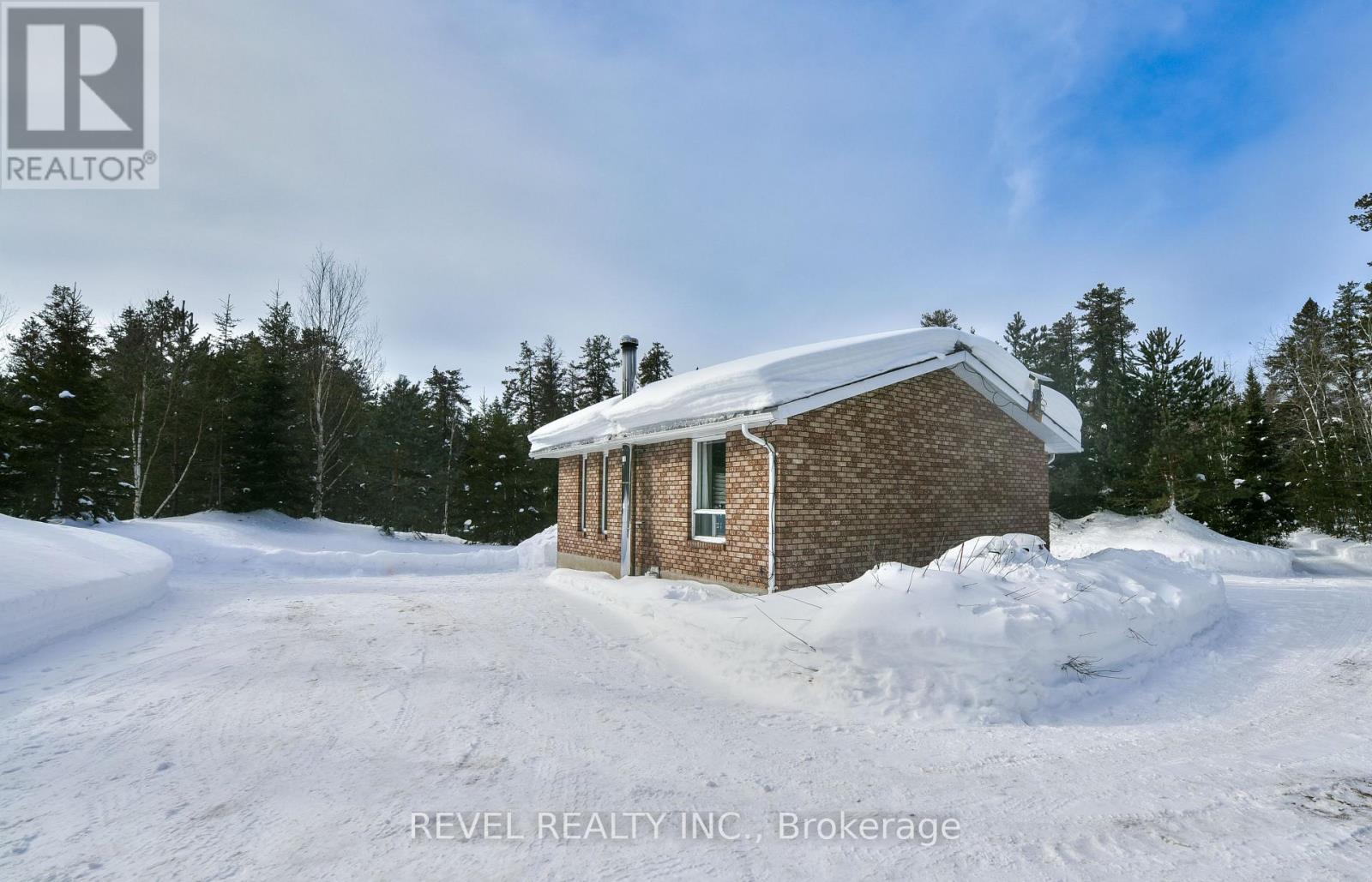 978 MUNICIPAL ROAD - 4