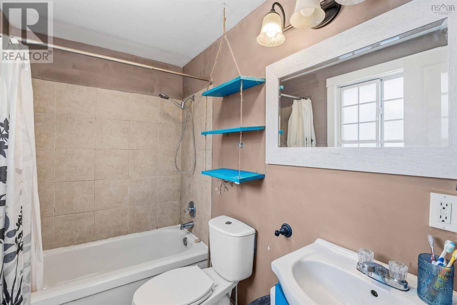 1793 Morden Road - 10