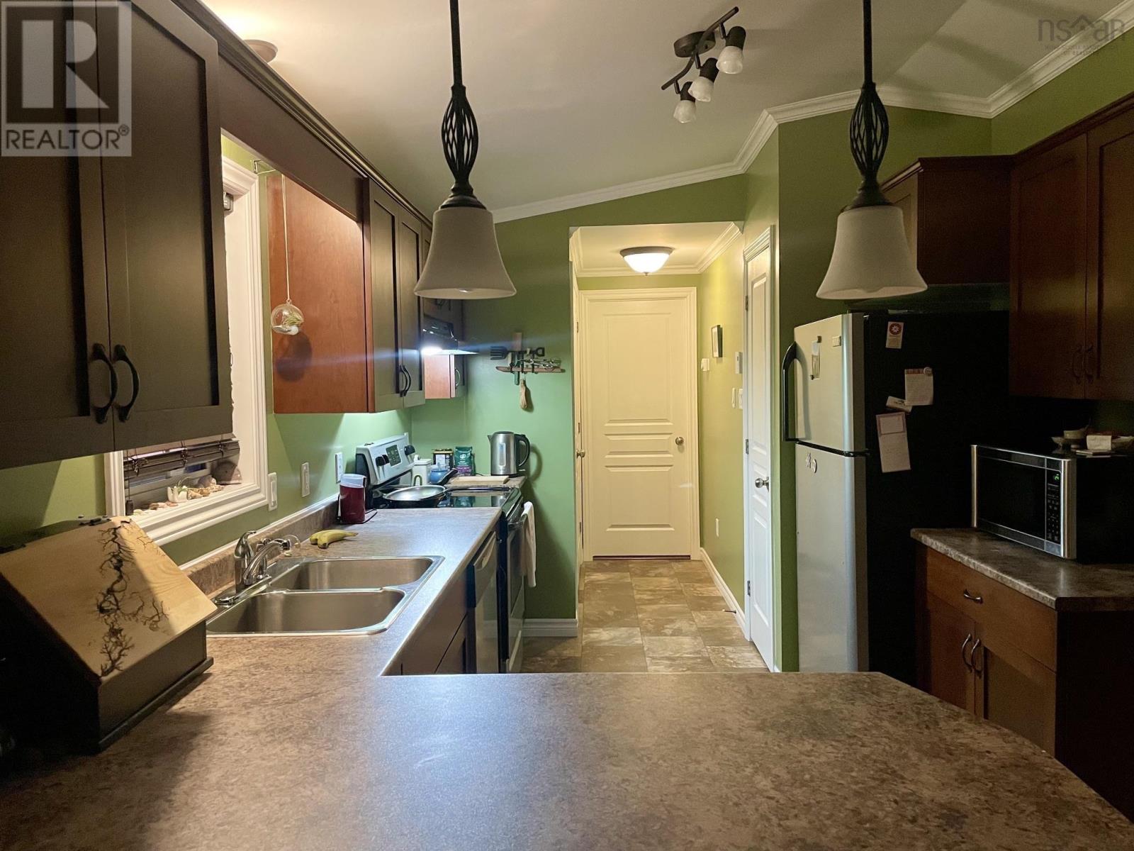 30 Red Maple Drive - 11