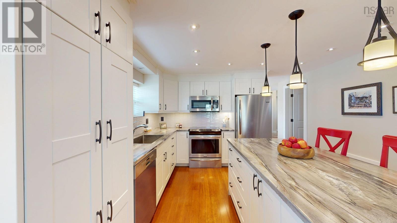 #101 42 Bigelow Street - 17