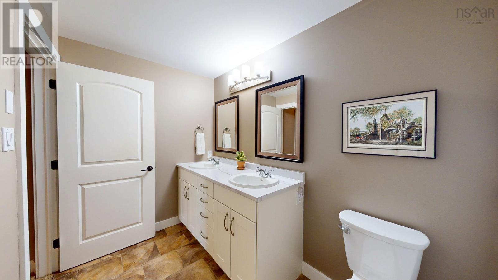 #101 42 Bigelow Street - 35