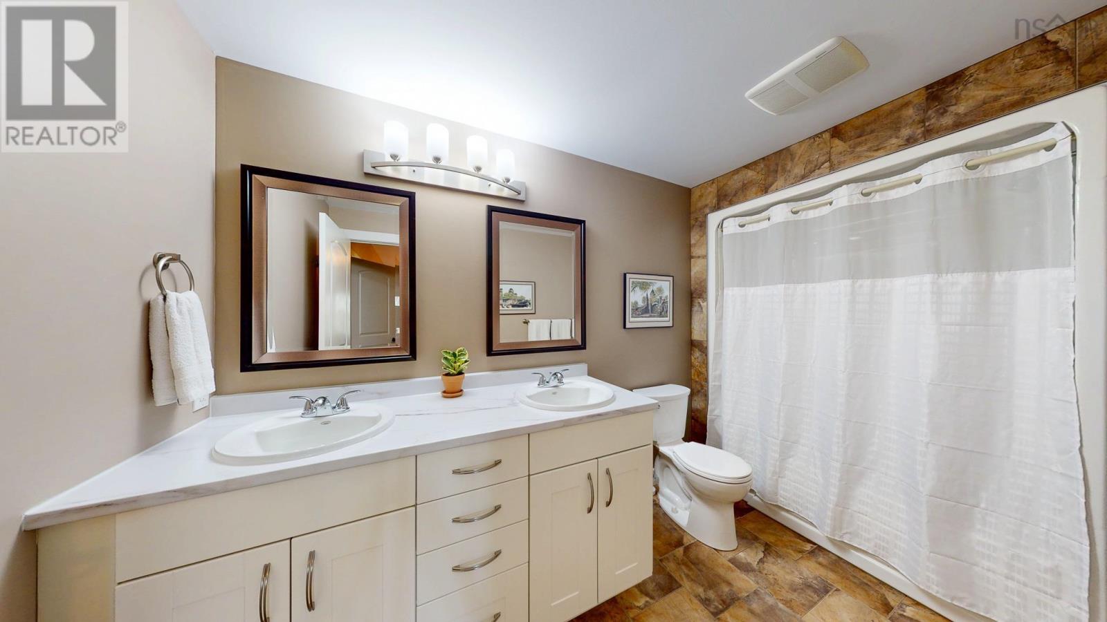 #101 42 Bigelow Street - 33