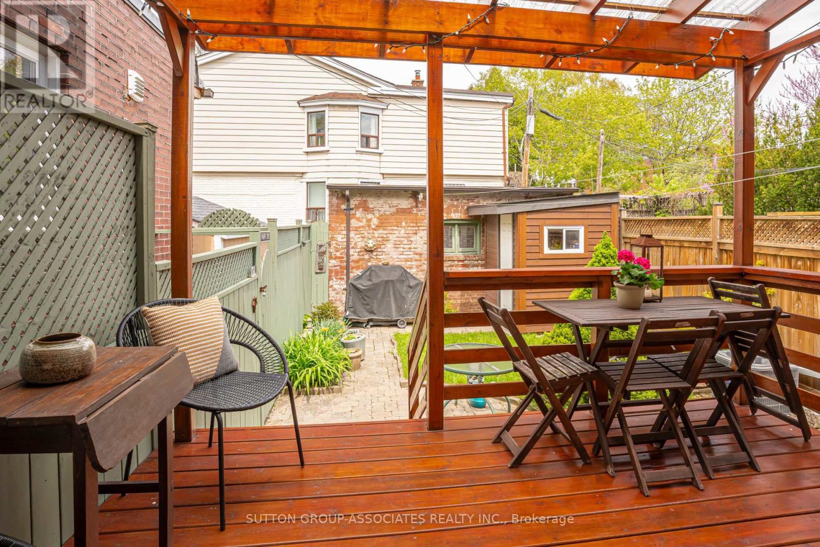 32A VERMONT AVENUE - 39