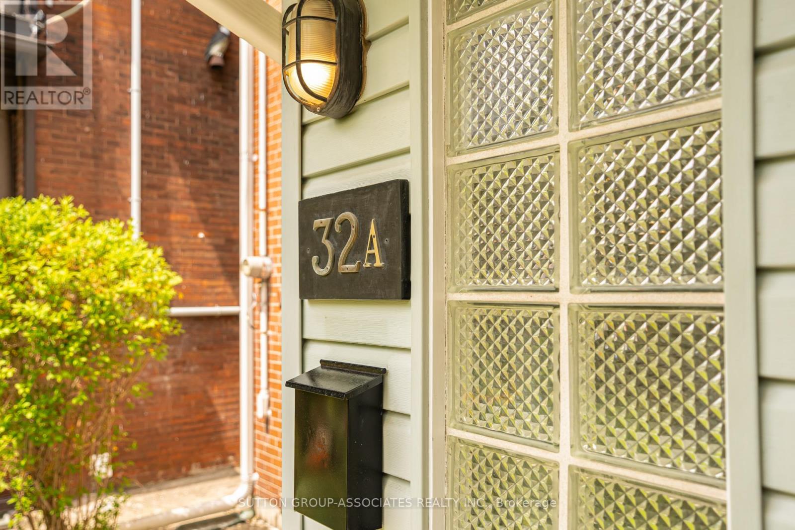 32A VERMONT AVENUE - 4