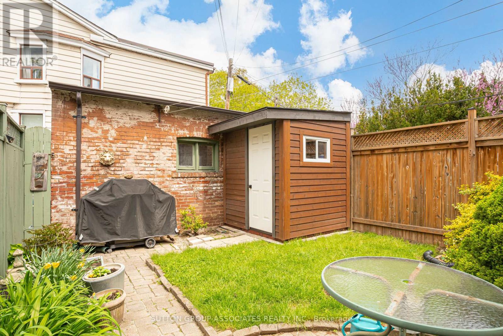 32A VERMONT AVENUE - 42