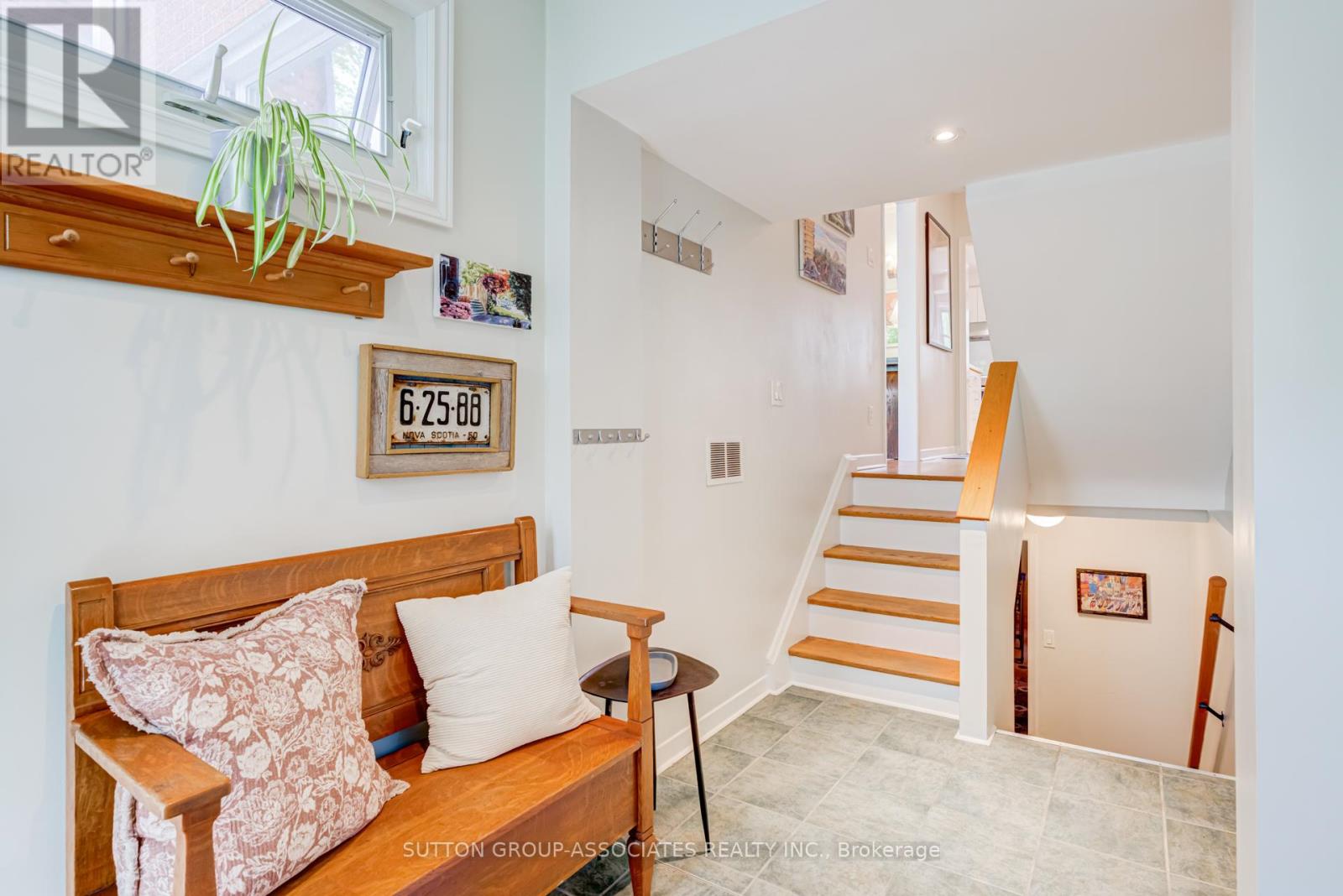 32A VERMONT AVENUE - 6