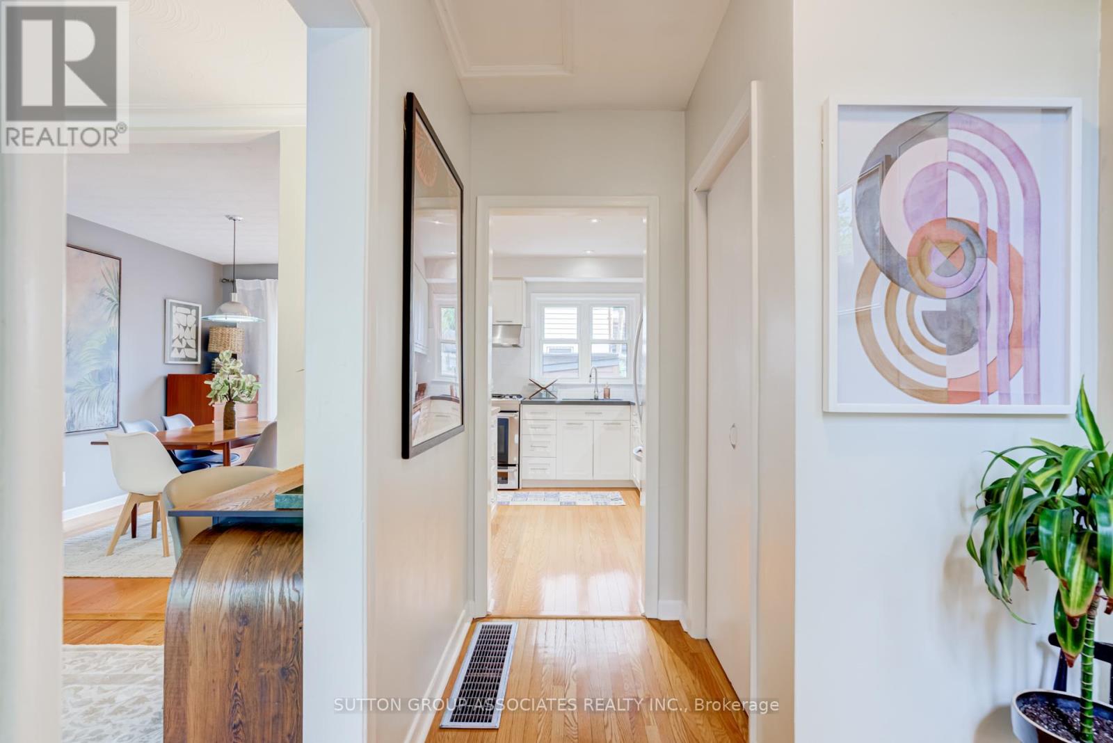 32A VERMONT AVENUE - 7