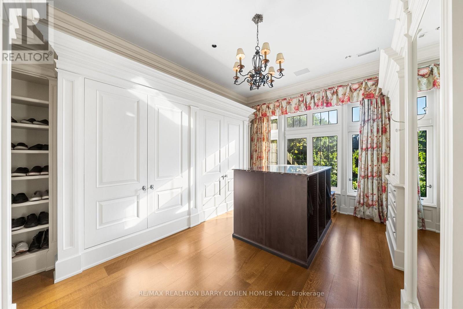 85 THE BRIDLE PATH - 19