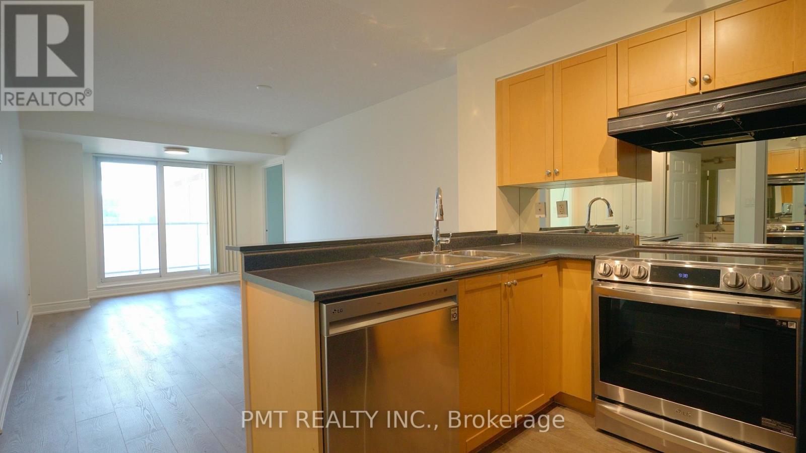 #803 230 KING STREET E - 20