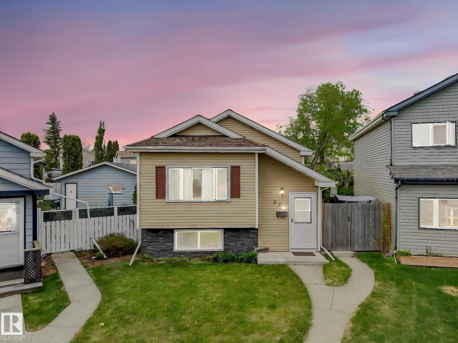 373 KIRKPATRICK CR NW - 1