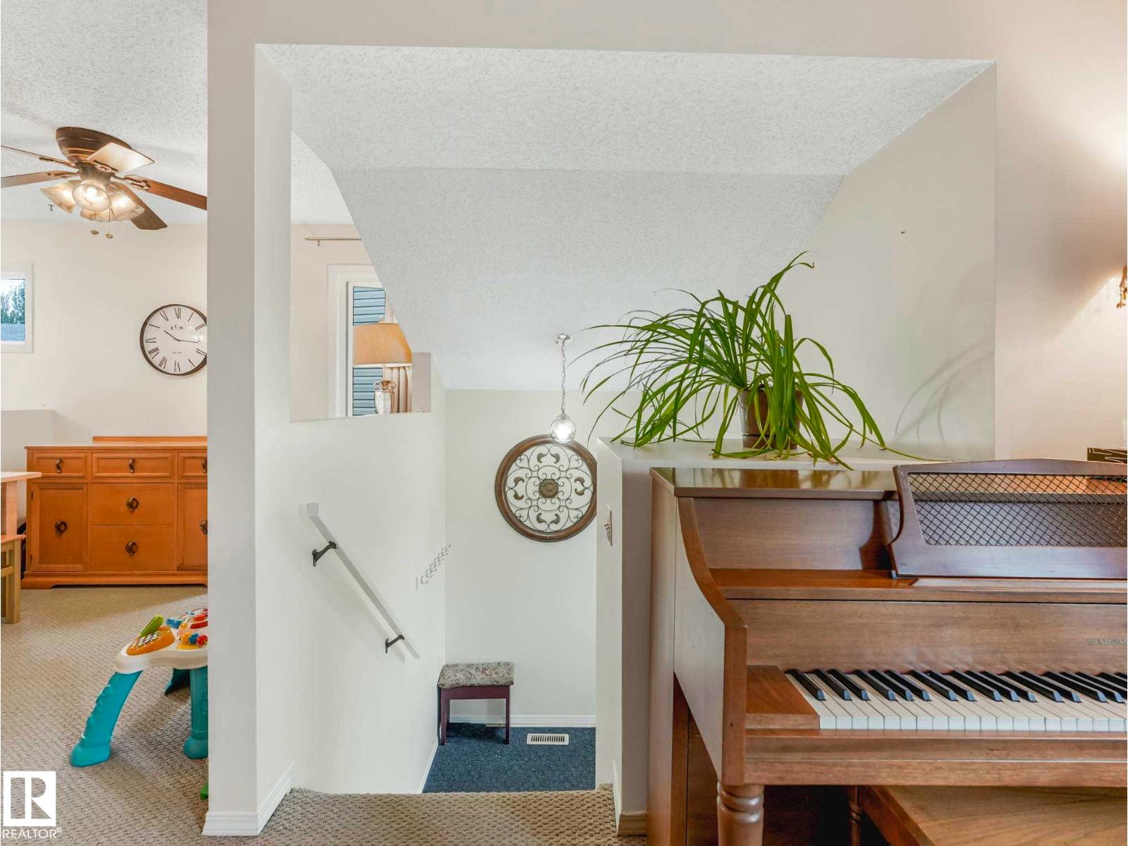 373 KIRKPATRICK CR NW - 11
