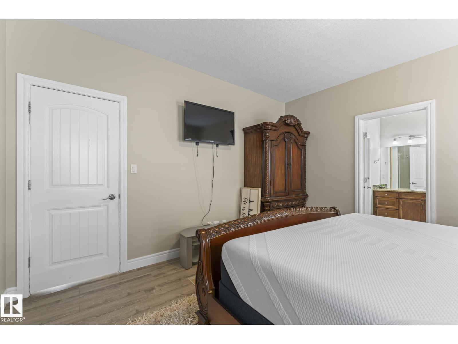 1033 CHAHLEY LN NW - 28