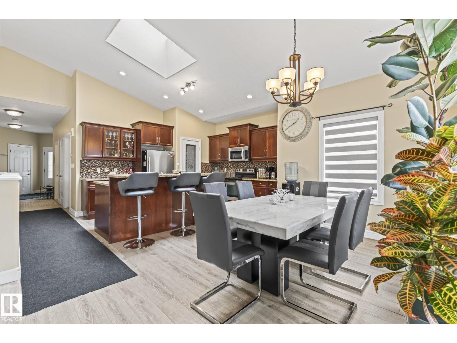 1033 CHAHLEY LN NW - 37