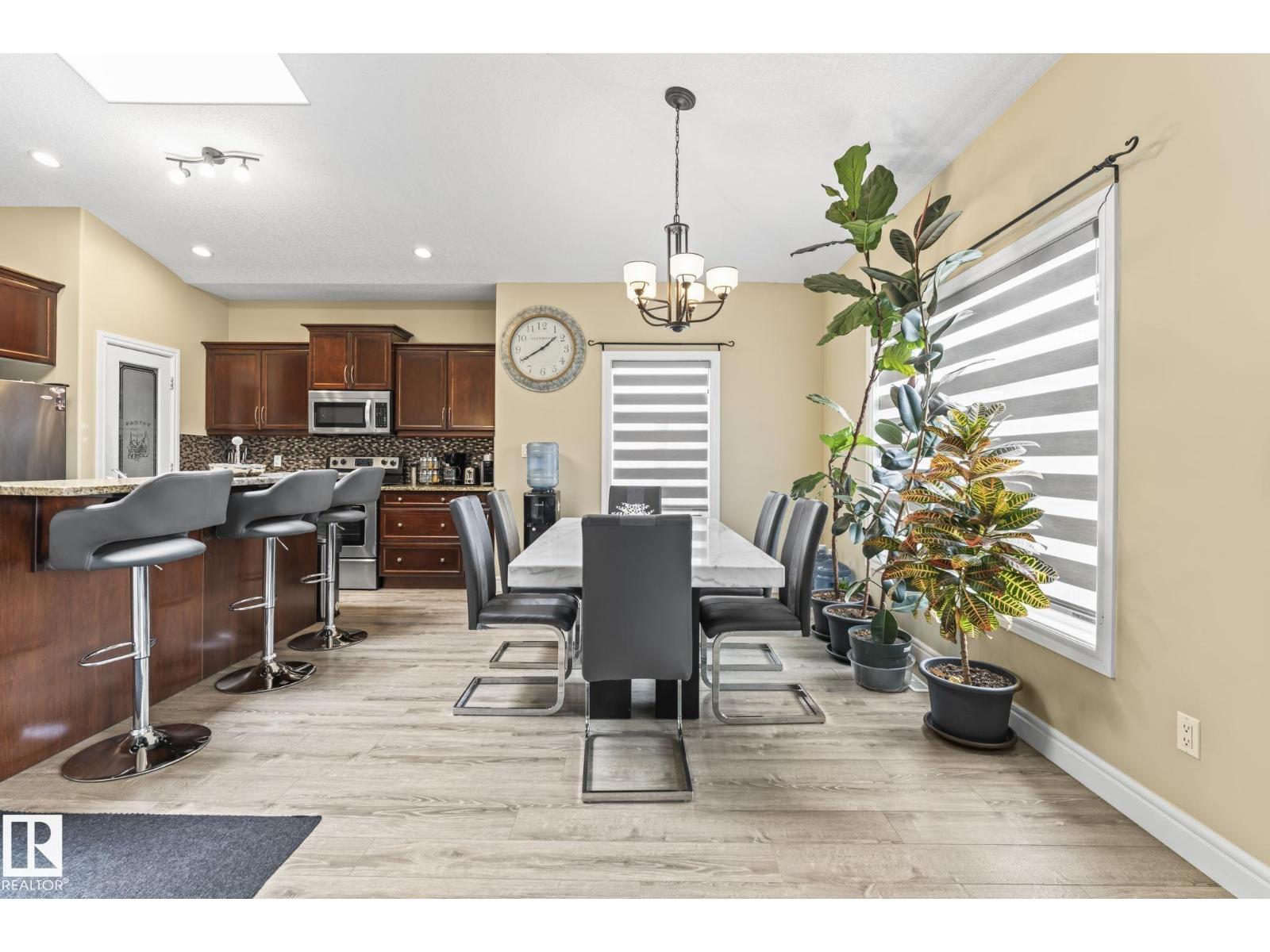 1033 CHAHLEY LN NW - 36