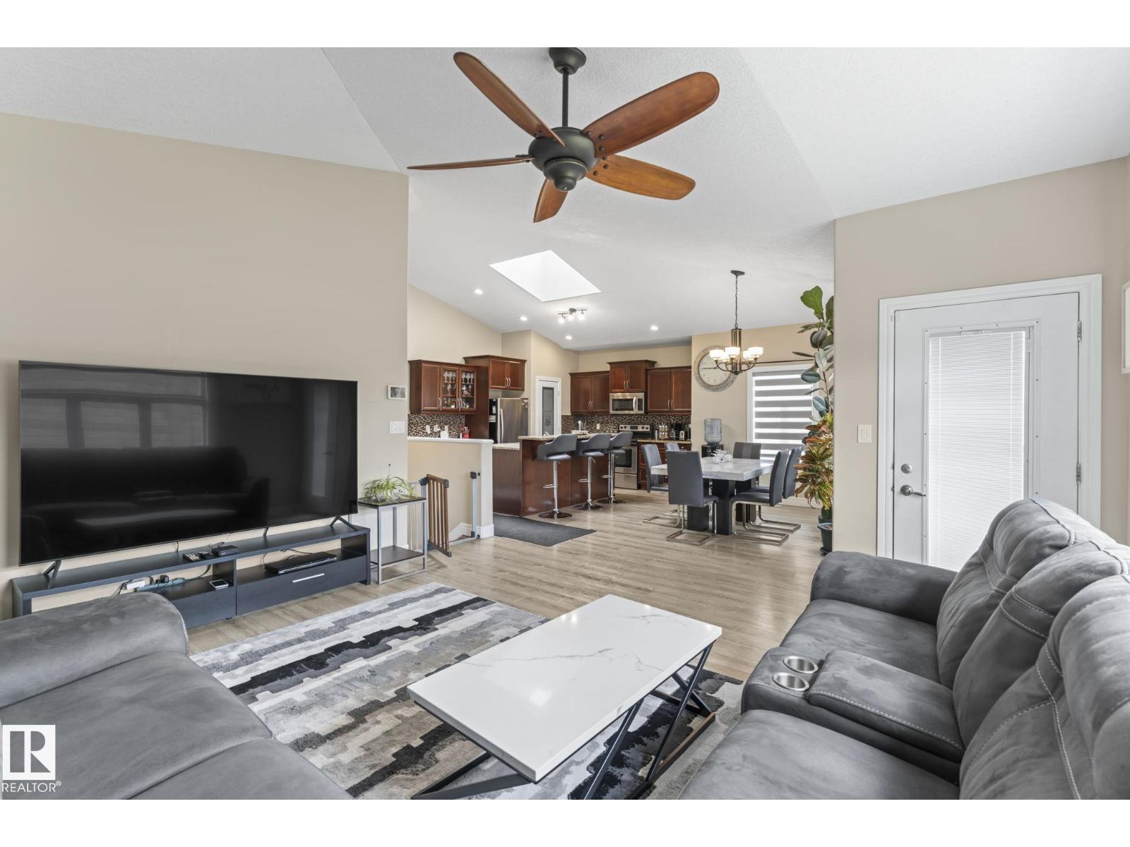 1033 CHAHLEY LN NW - 38