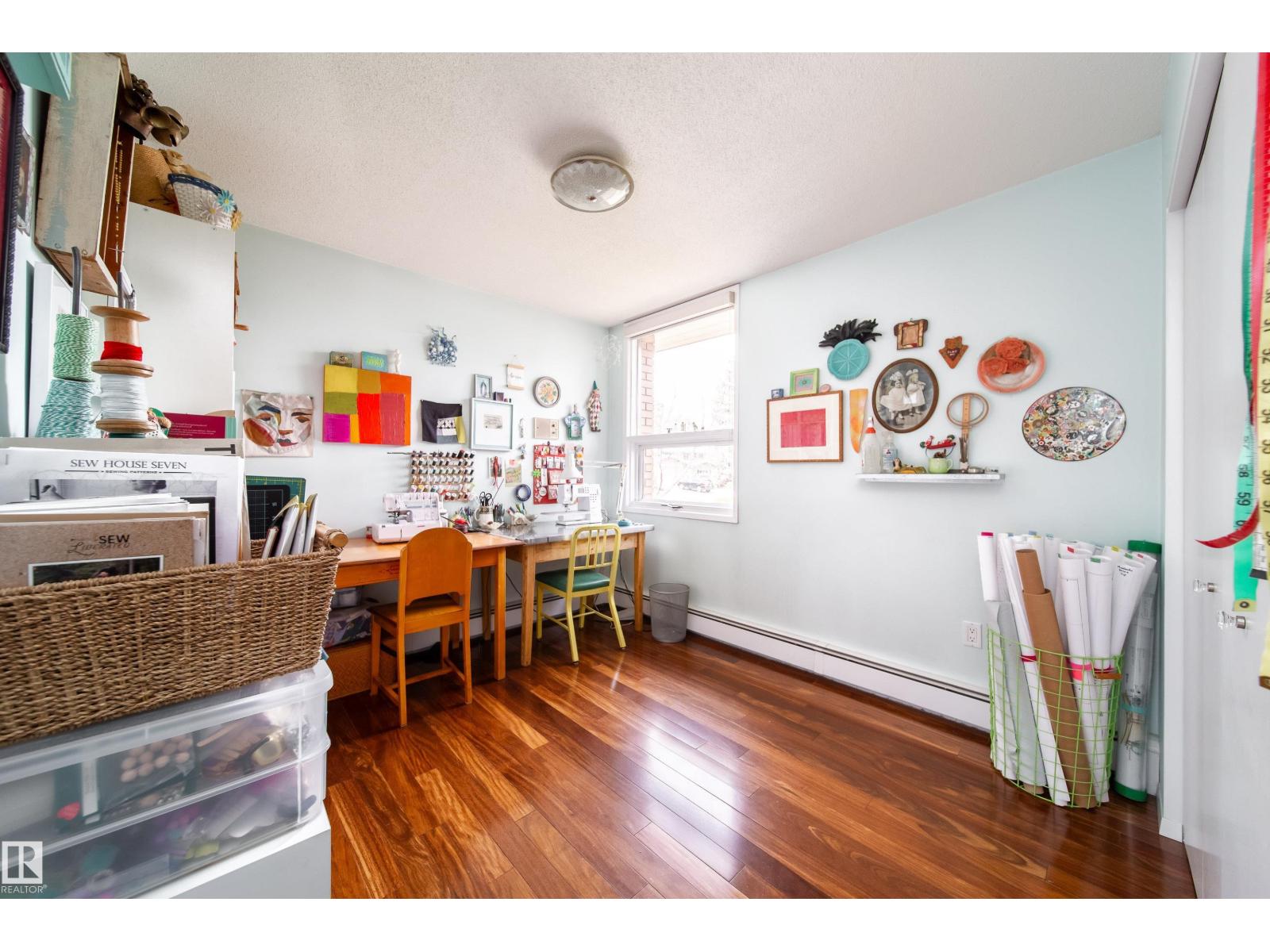 8703 137 ST NW - 48
