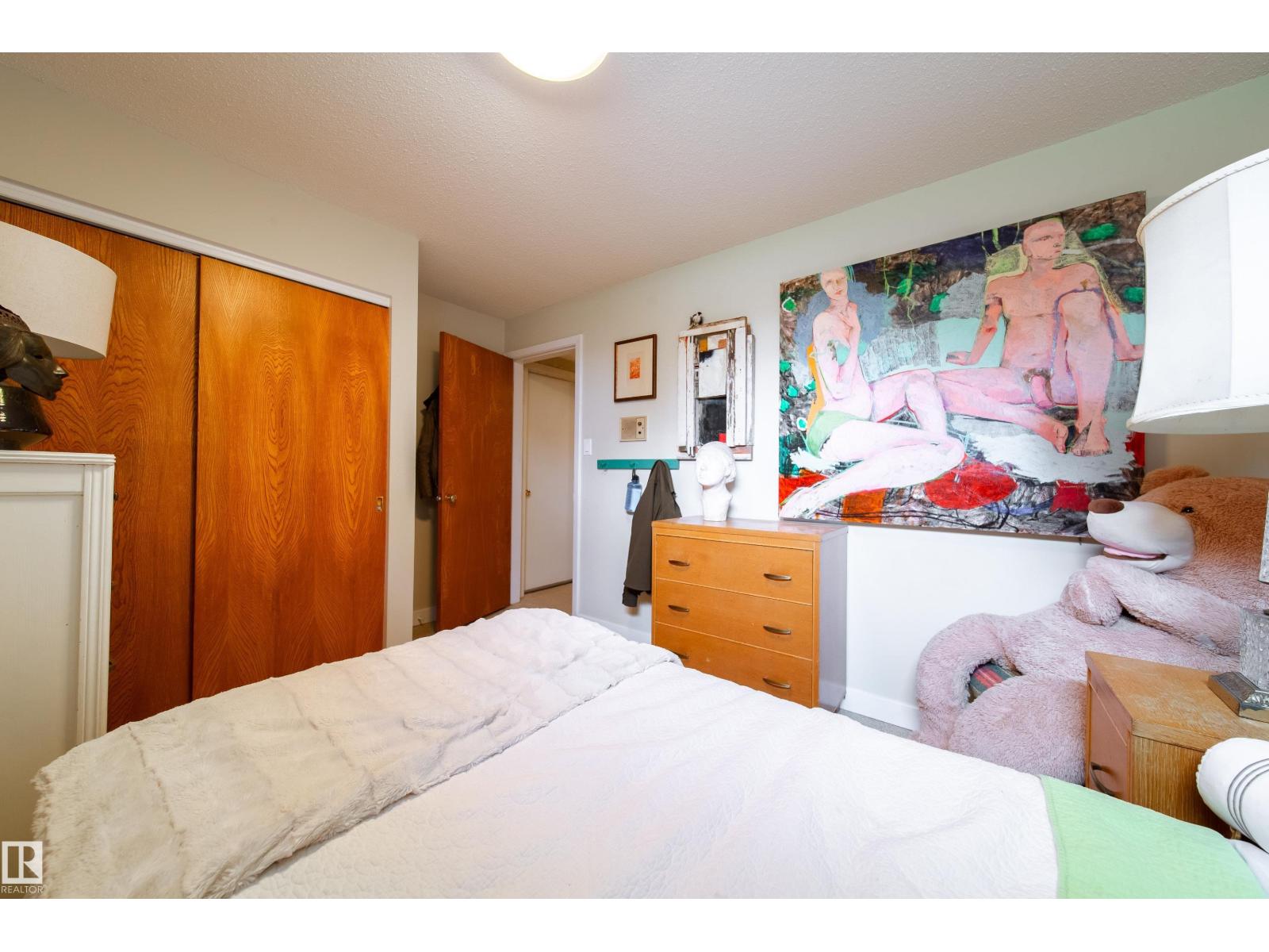 8703 137 ST NW - 66